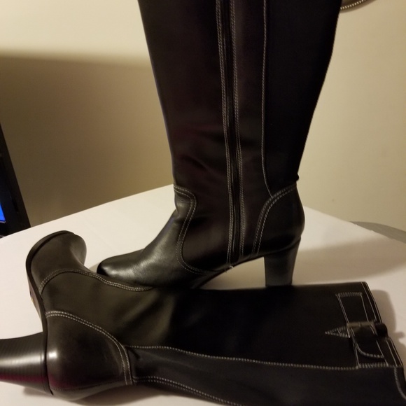 Cloud Walker Shoes - 💎 Fashion Boot. Size 13 W